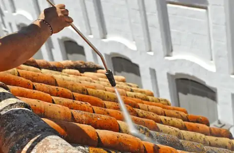 Nettoyage de toitures - Saint-Laurent-en-Beaumont